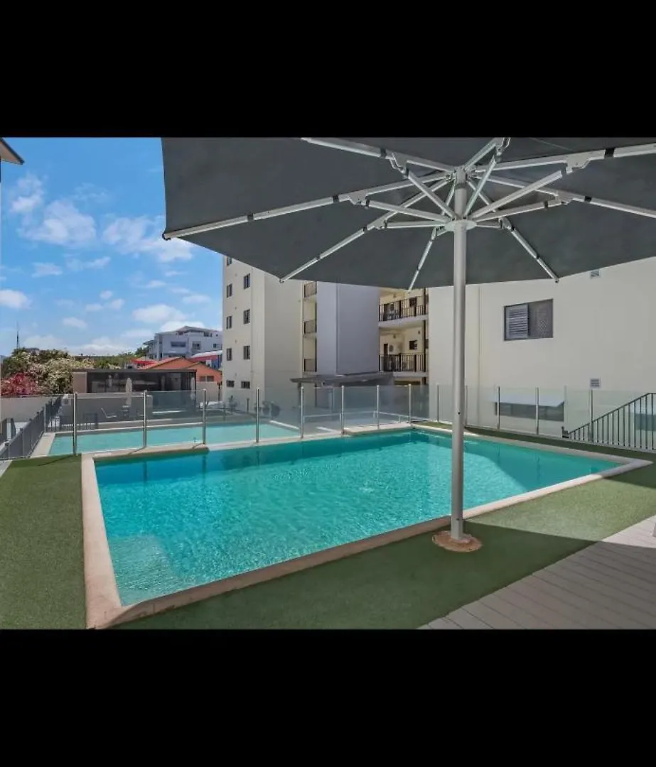 5 Minute Walk To The Stadium!! Taylord Holiday Homes And Apartments Townsville